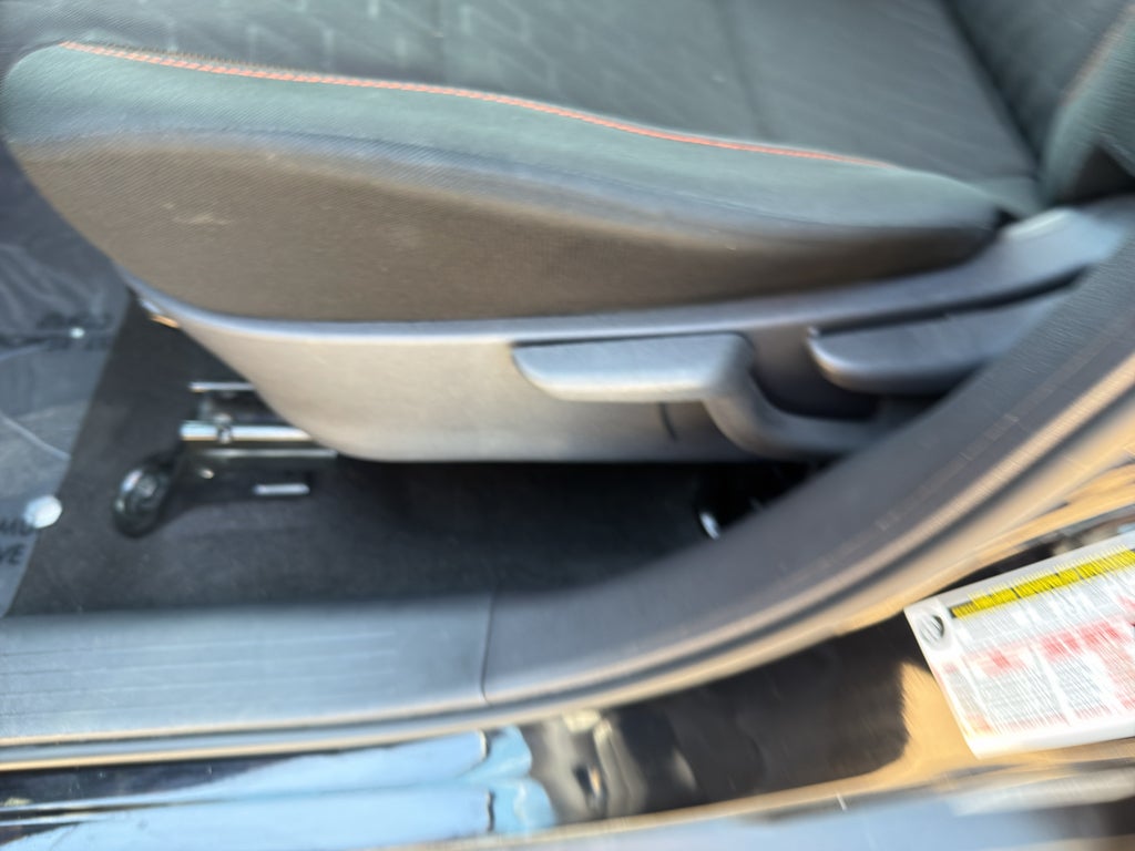 2024 Nissan Kicks SR FWD