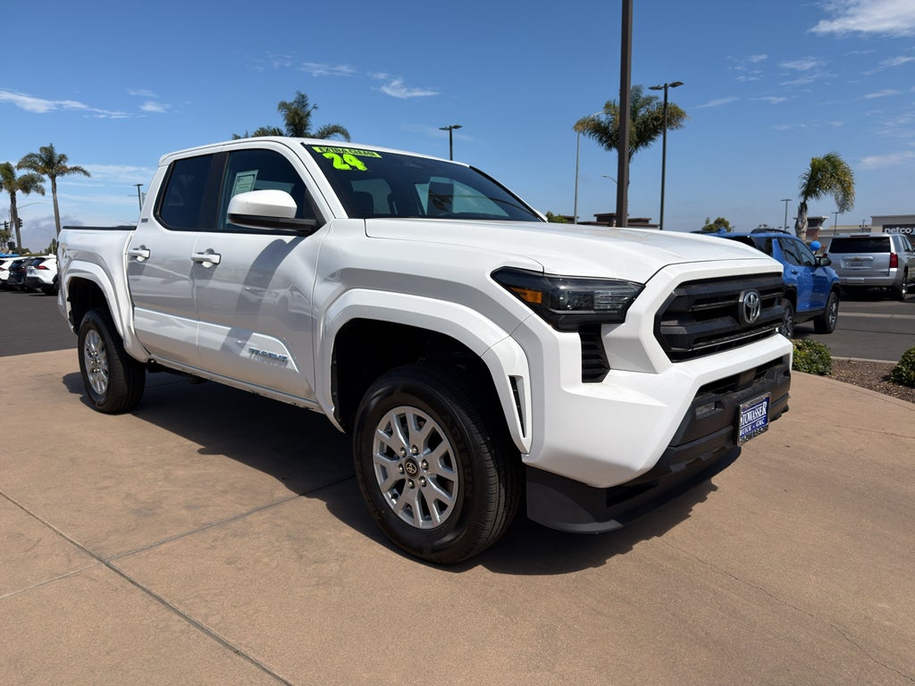 2024 Toyota Tacoma 2WD 2WD SR5 Double Cab 5' Bed AT (SE)
