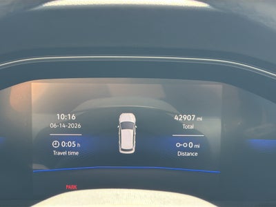 2025 Volkswagen Jetta SE Auto