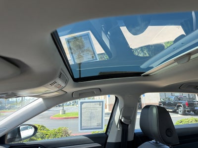 2025 Volkswagen Jetta SE Auto