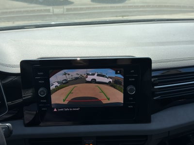2025 Volkswagen Jetta SE Auto