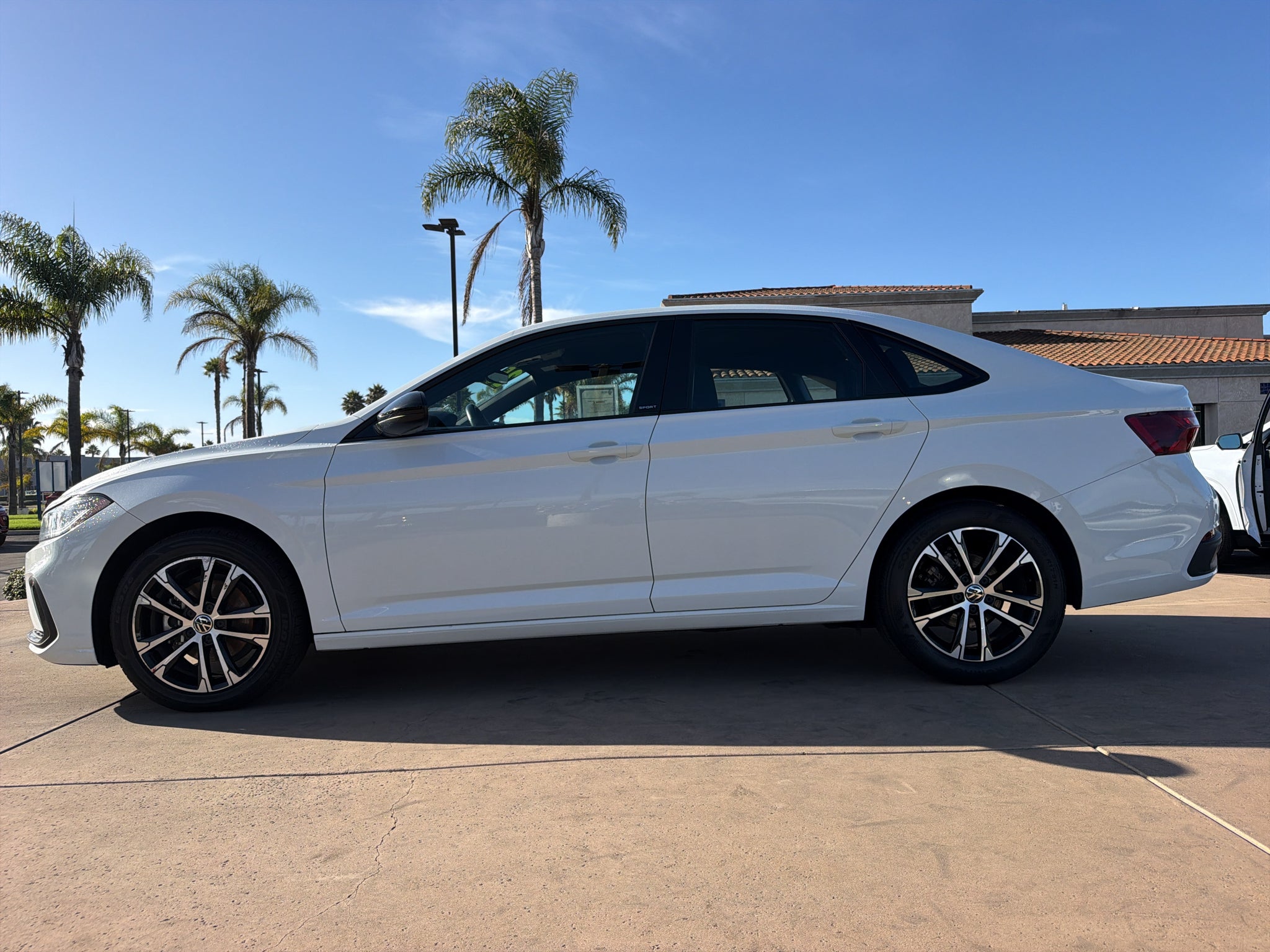 2025 Volkswagen Jetta Sport Auto