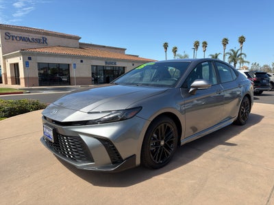 2025 Toyota Camry LE (SE)