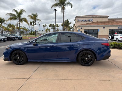 2025 Toyota Camry LE (SE)