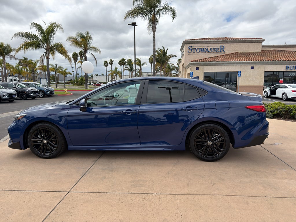 2025 Toyota Camry LE (SE)
