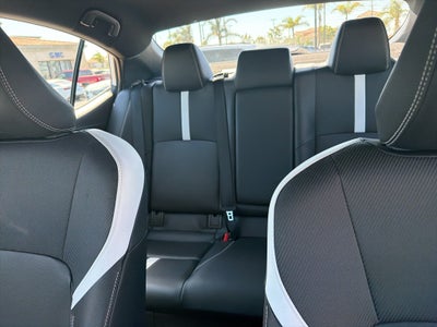 2025 Toyota Camry LE (SE)