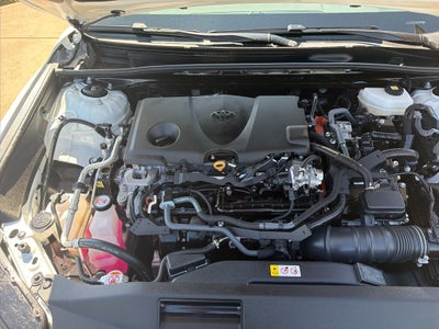 2025 Toyota Camry LE (SE)