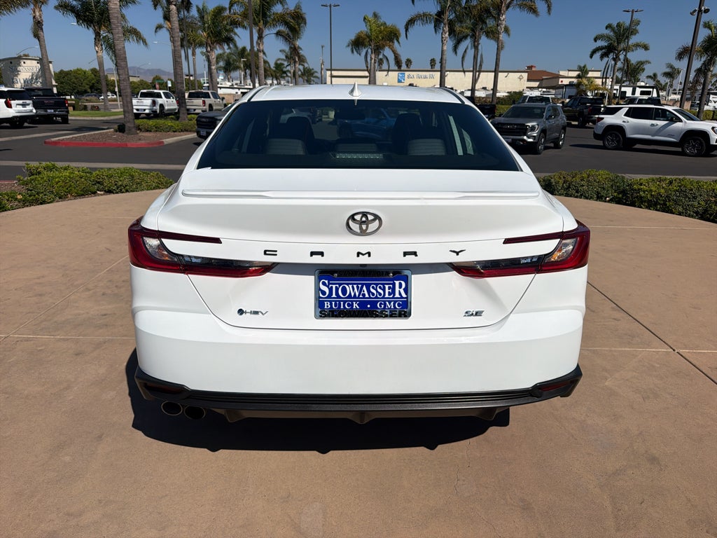 2025 Toyota Camry LE (SE)