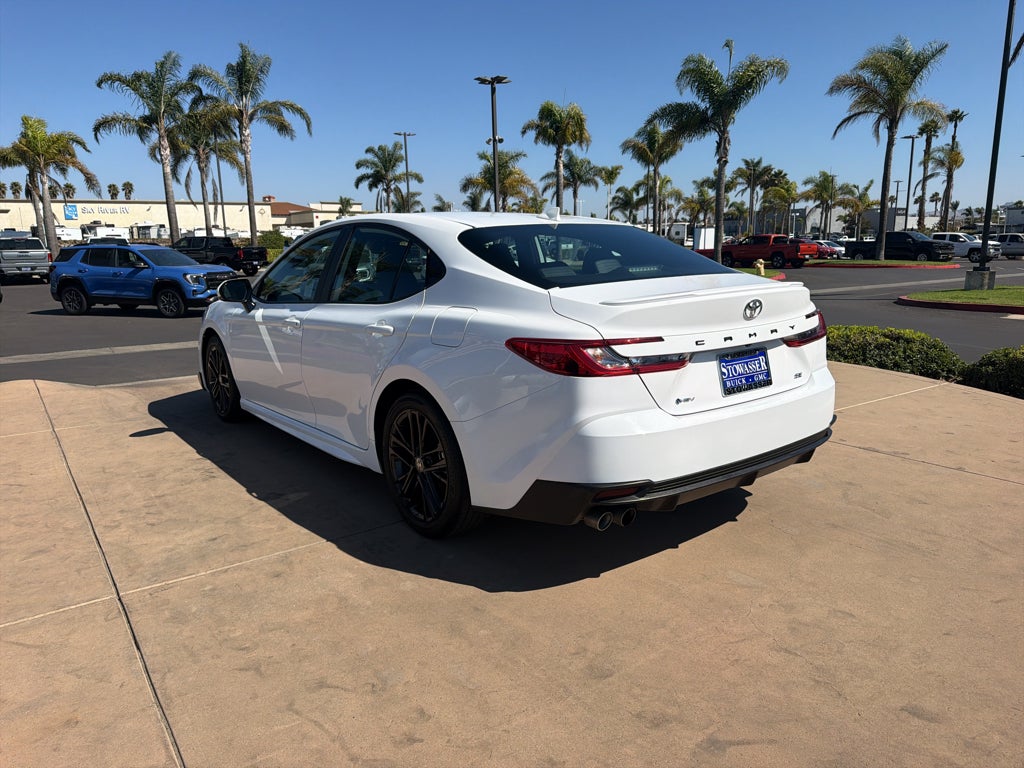 2025 Toyota Camry LE (SE)