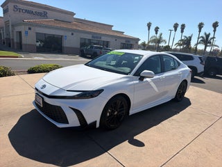 2025 Toyota Camry LE (SE)