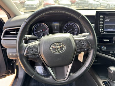 2023 Toyota Camry SE Auto (SE)
