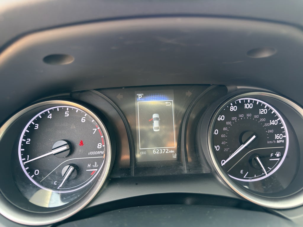 2023 Toyota Camry SE Auto (SE)