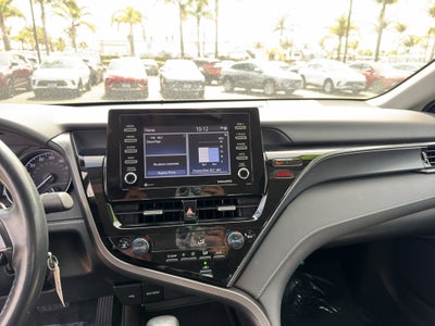2023 Toyota Camry SE Auto (SE)