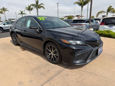 2023 Toyota Camry SE Auto (SE)