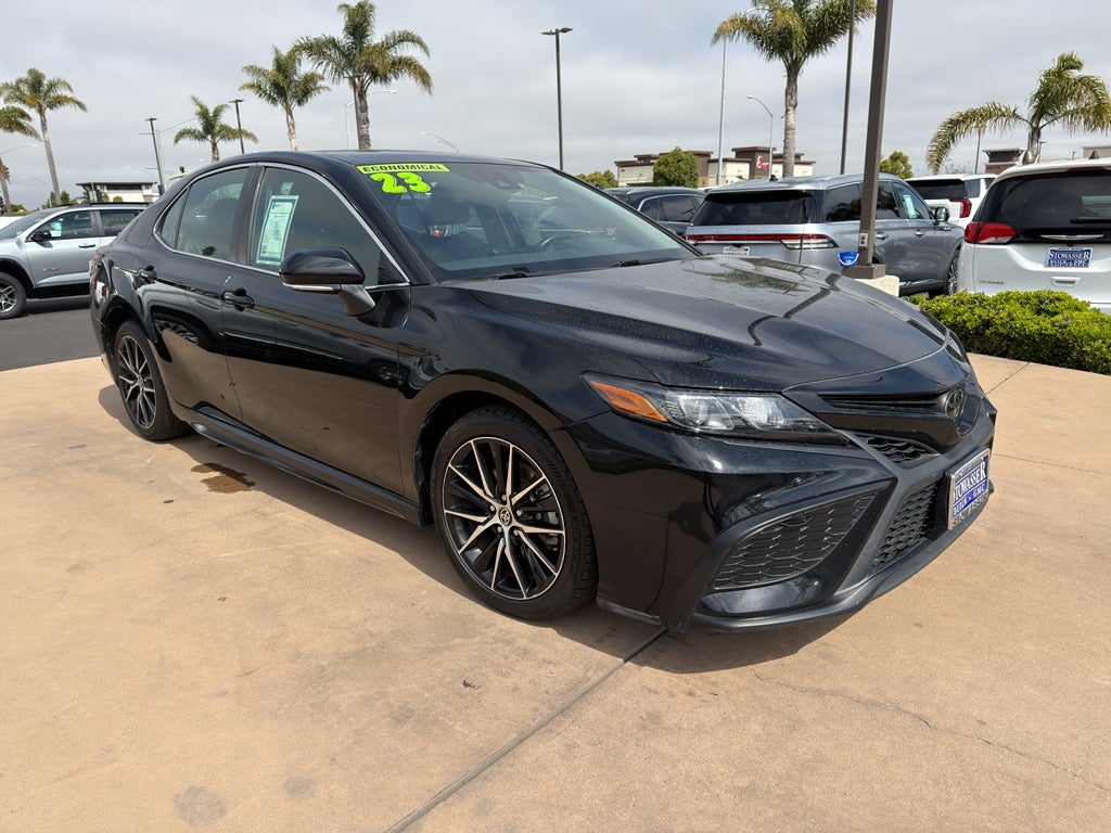 2023 Toyota Camry SE Auto (SE)