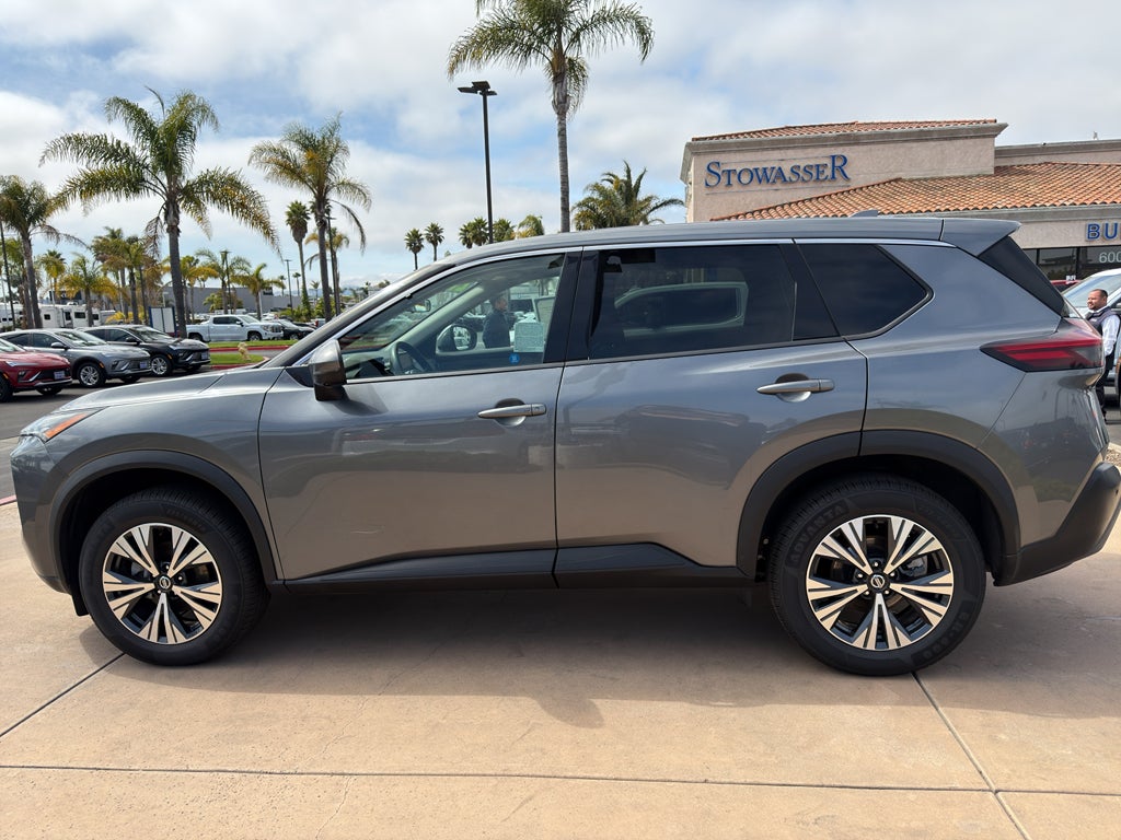 2021 Nissan Rogue FWD SV