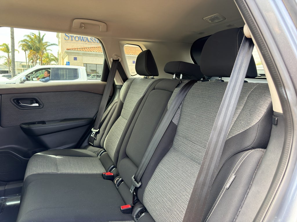 2021 Nissan Rogue FWD SV