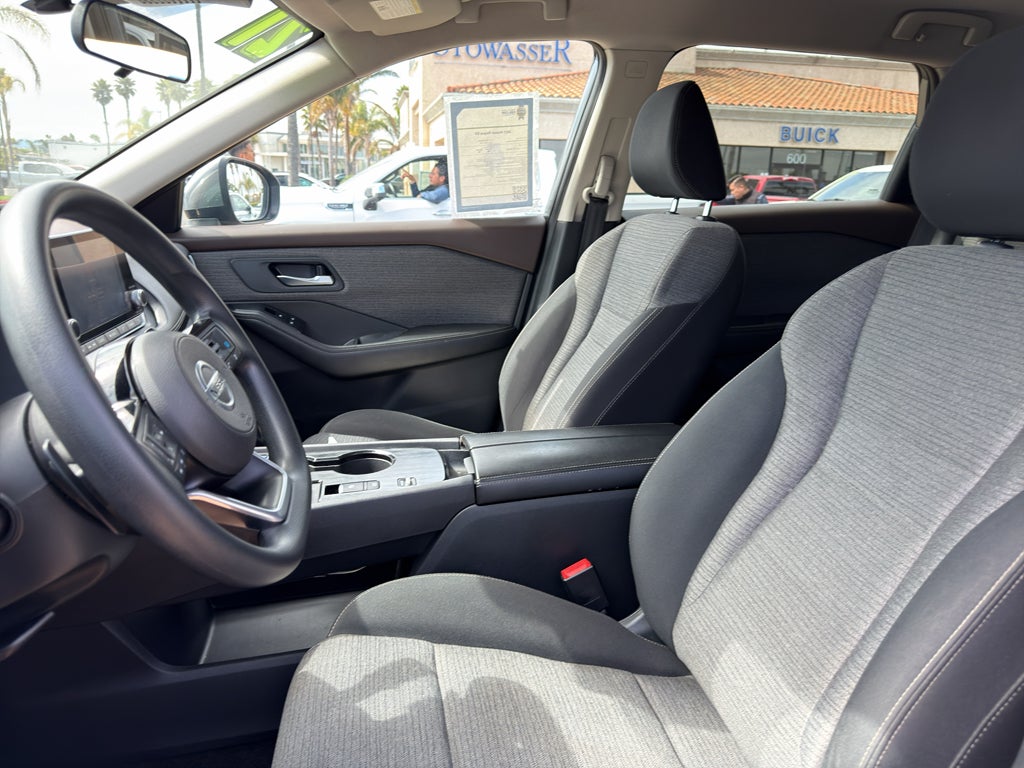 2021 Nissan Rogue FWD SV