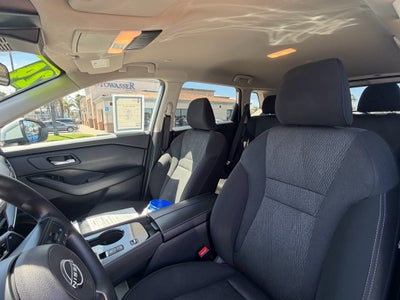 2024 Nissan Rogue FWD SV