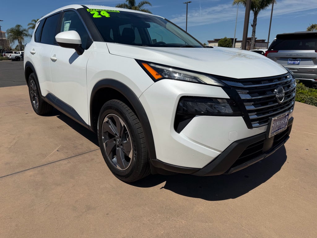 2024 Nissan Rogue FWD SV