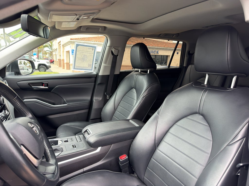 2022 Toyota Highlander Hybrid XLE AWD (Natl)