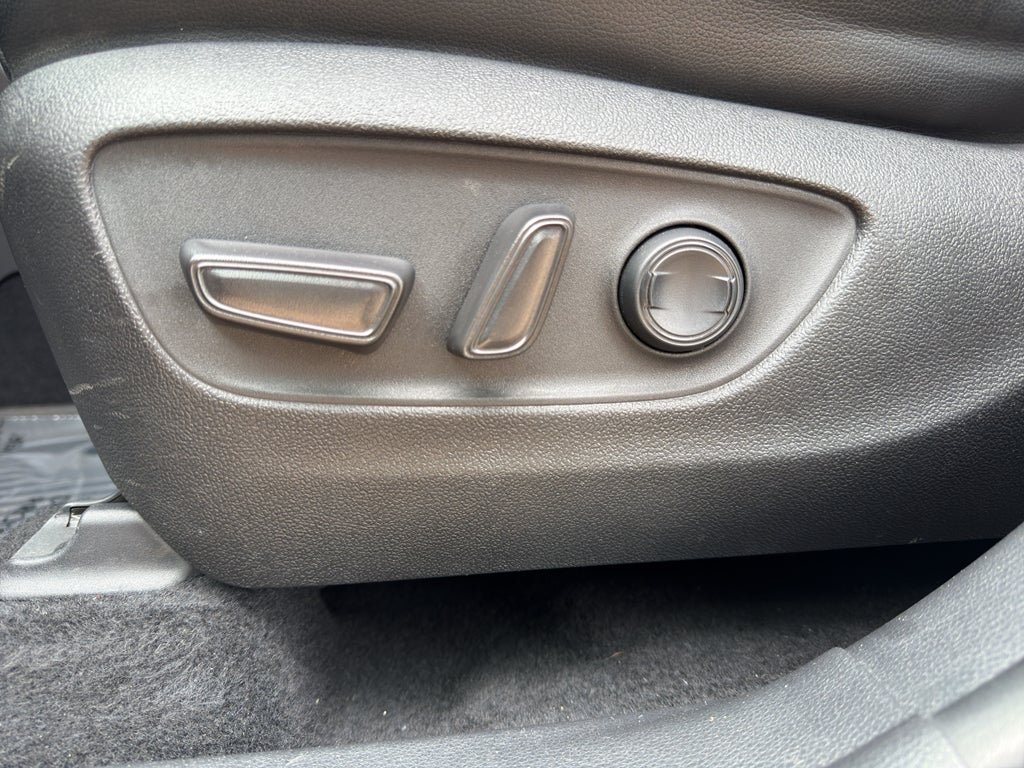 2022 Toyota Highlander Hybrid XLE AWD (Natl)