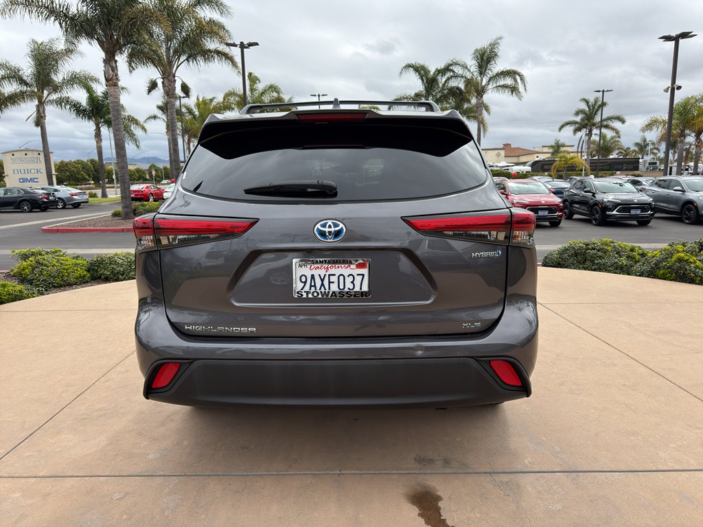 2022 Toyota Highlander Hybrid XLE AWD (Natl)