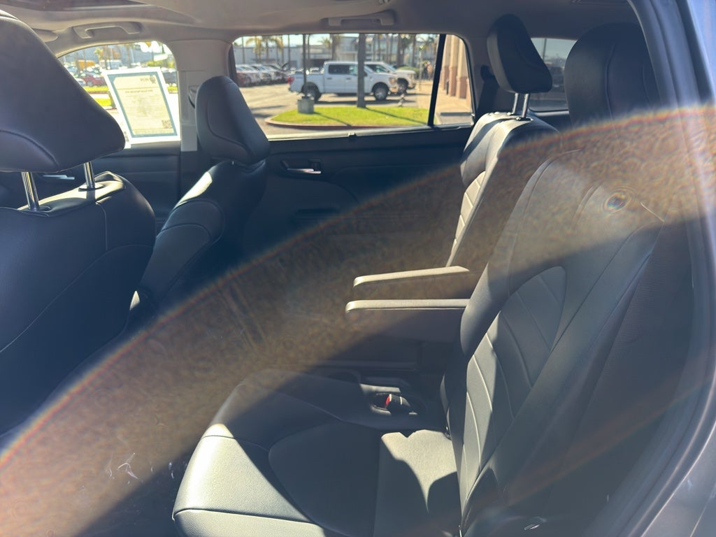 2024 Toyota Highlander LE FWD (GS)