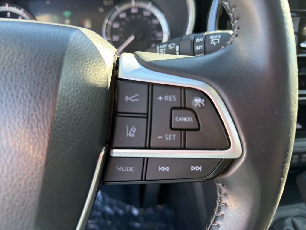 2024 Toyota Highlander LE FWD (GS)