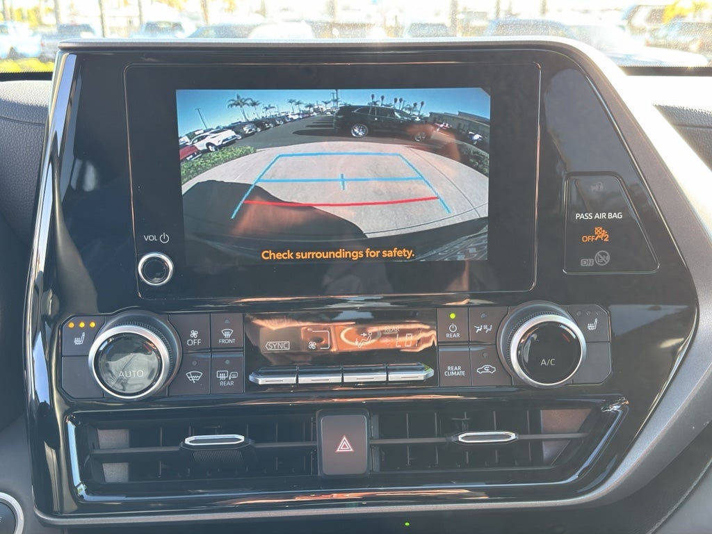 2024 Toyota Highlander LE FWD (GS)