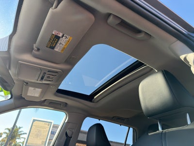 2024 Toyota Highlander LE FWD (GS)