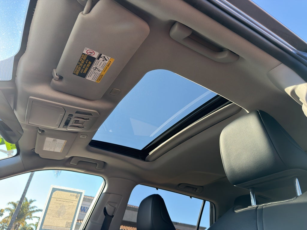 2024 Toyota Highlander LE FWD (GS)