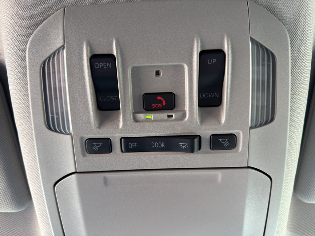 2024 Toyota Highlander LE FWD (GS)