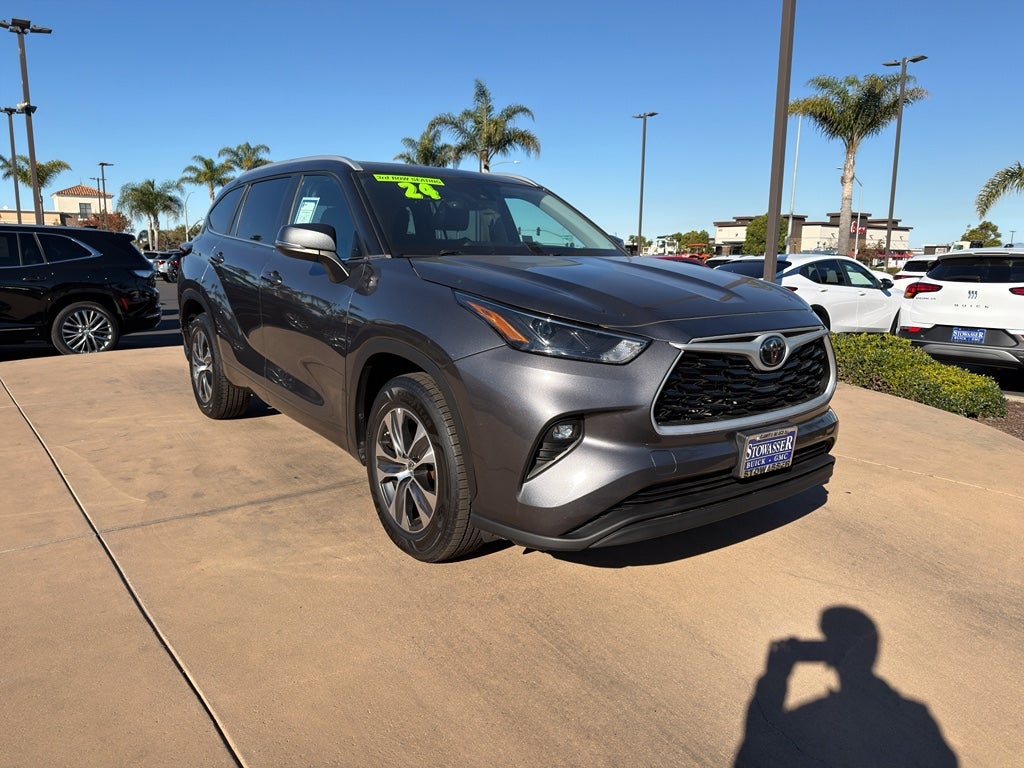 2024 Toyota Highlander LE FWD (GS)