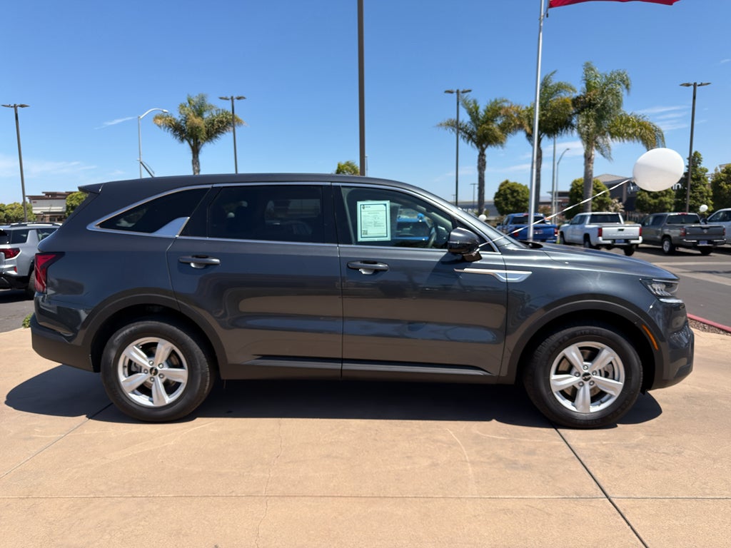 2023 Kia Sorento LX FWD