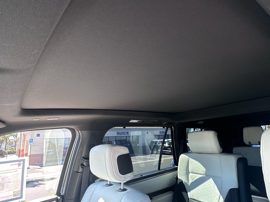 2024 Toyota Sequoia SR5 4WD (SE)