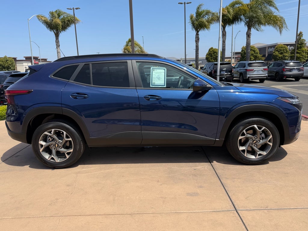 2024 Chevrolet Trax FWD 4dr LT