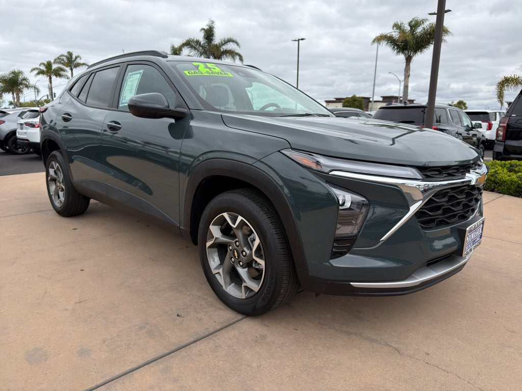 2025 Chevrolet Trax FWD 4dr LT