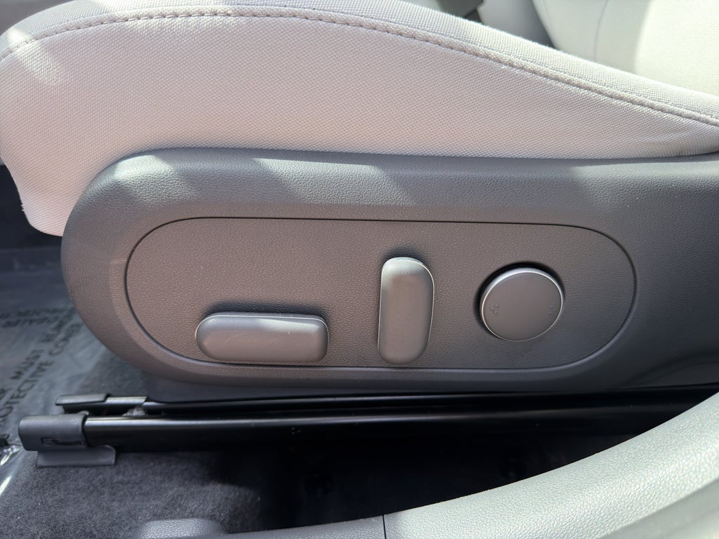 2024 Hyundai Kona SEL FWD