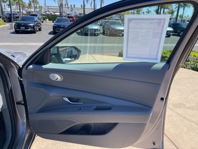 2025 Hyundai Elantra SEL Convenience IVT