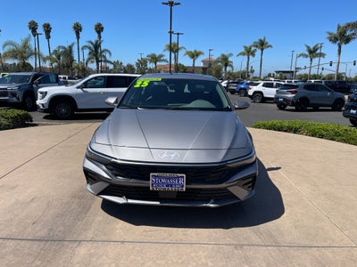 2025 Hyundai Elantra SEL Convenience IVT