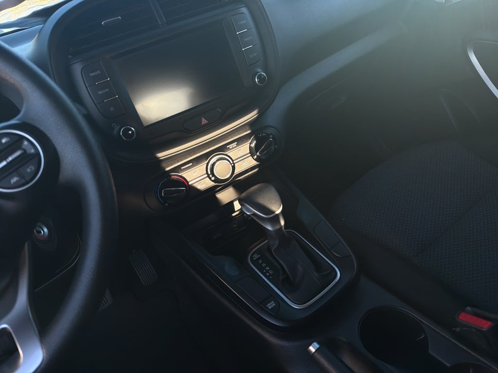 2024 Kia Soul LX IVT