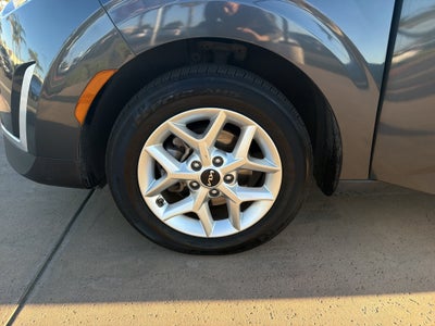 2024 Kia Soul LX IVT