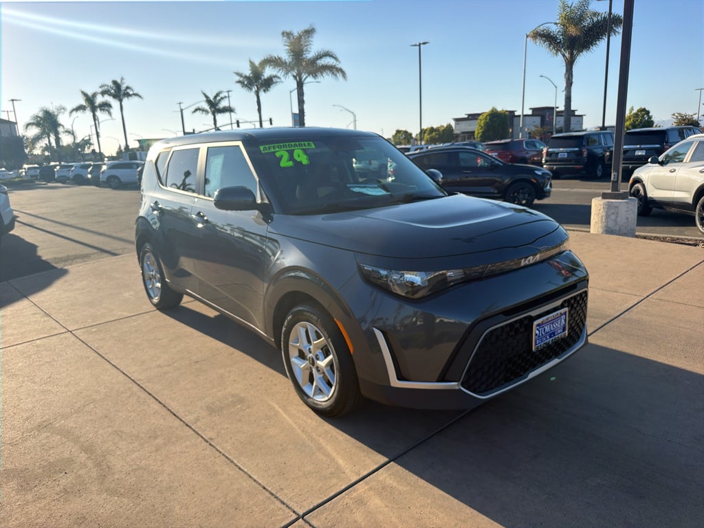 2024 Kia Soul LX IVT
