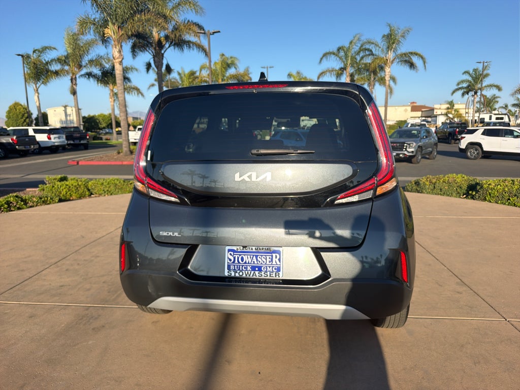 2024 Kia Soul LX IVT