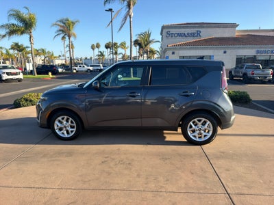 2024 Kia Soul LX IVT