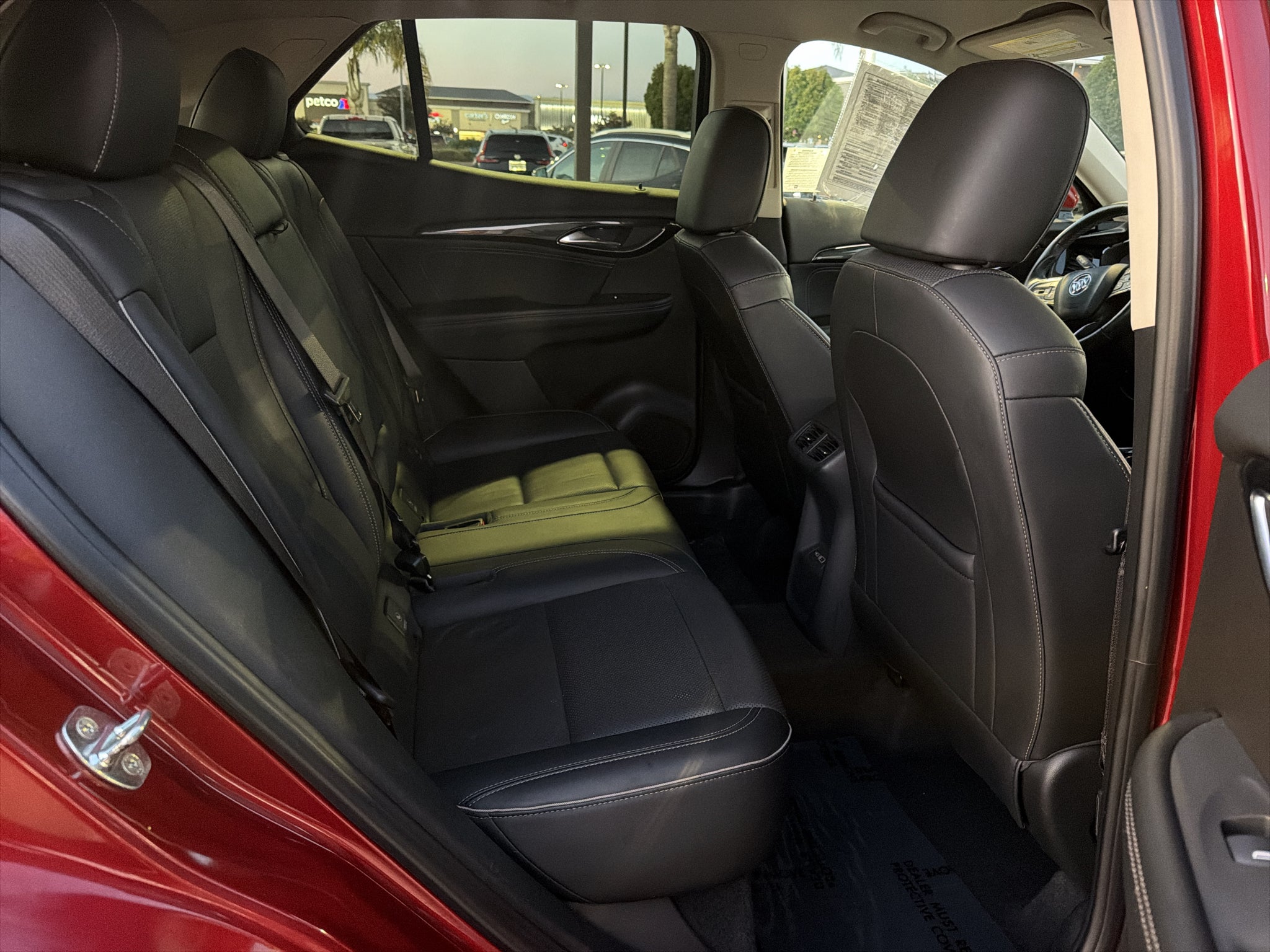 2023 Buick Envision FWD 4dr Essence