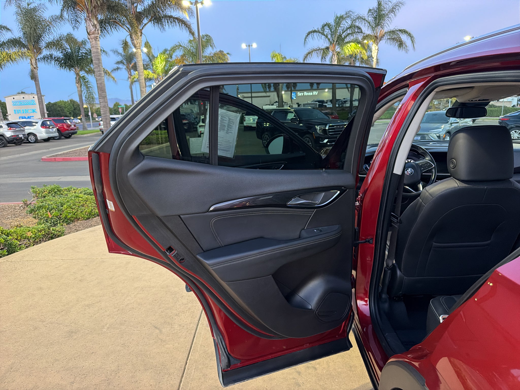 2023 Buick Envision FWD 4dr Essence
