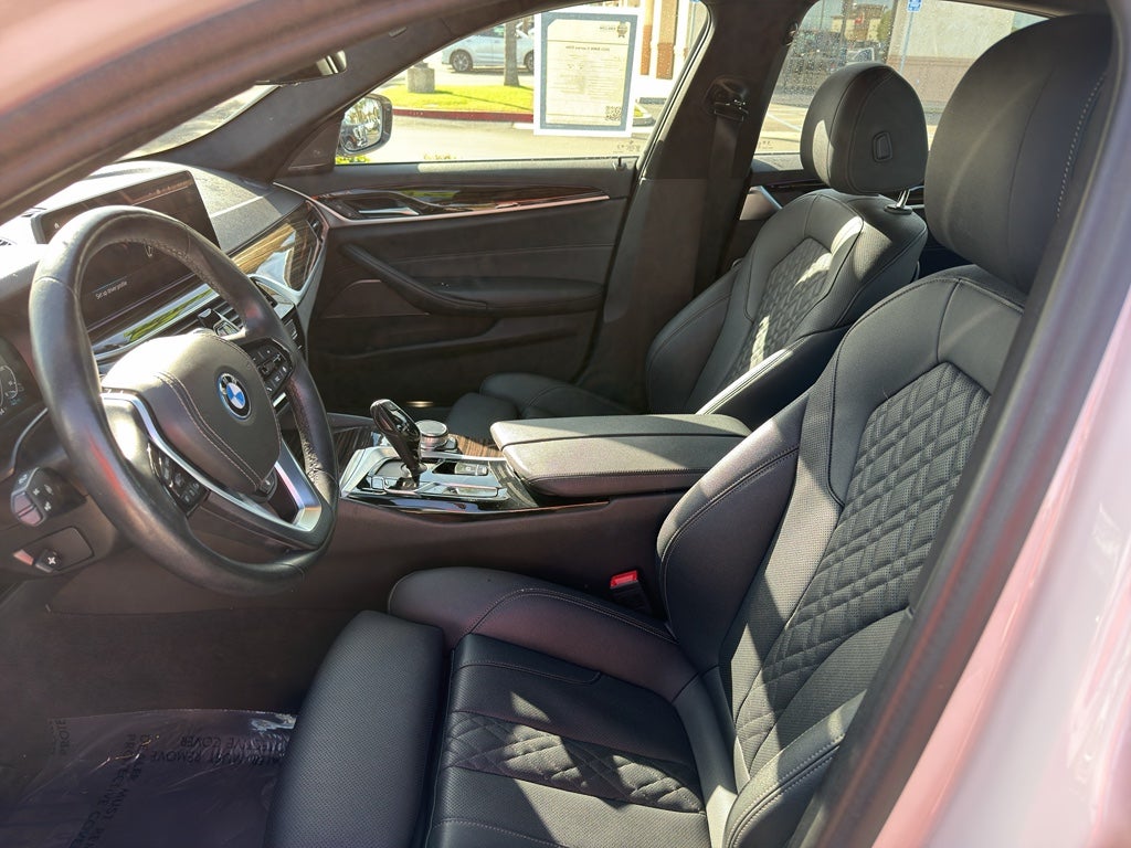 2023 BMW 5 Series Plug-In Hybrid