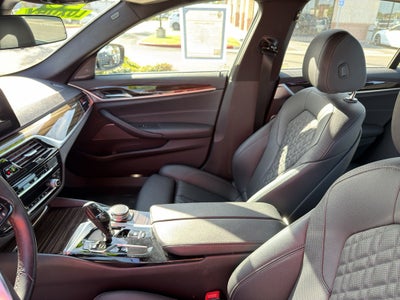 2023 BMW 5 Series Plug-In Hybrid